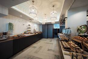 Blue Carpet Luxury Suites