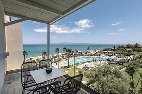 Blue Carpet Luxury Suites