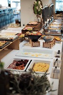 Blue Carpet Luxury Suites