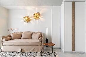 Blue Carpet Luxury Suites