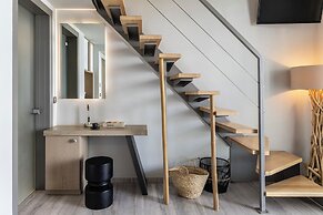 Blue Carpet Luxury Suites