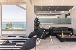 Blue Carpet Luxury Suites