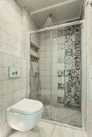 Blue Carpet Luxury Suites