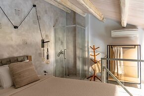 Blue Carpet Luxury Suites