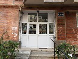 Studio T by MRG Apartments