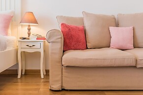 Studio T by MRG Apartments