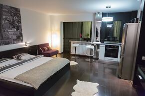 Studio G by MRG Apartments