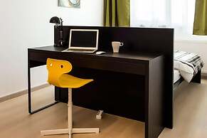 Studio R by MRG Apartments