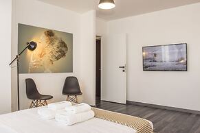 Studio L by MRG Apartments