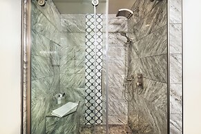 Europa Village Wineries and Resort