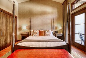 Europa Village Wineries and Resort