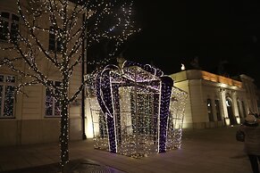 ASKI Hoża Apartment