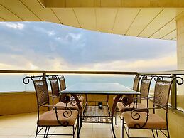 Royal King David Apartment