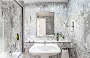 Beverly Hills Heights - Excel Hotels & Resorts