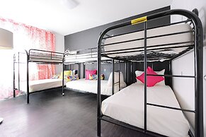 South Beach Rooms and Hostel