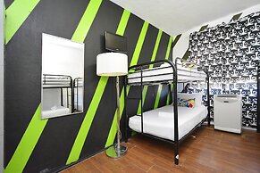 South Beach Rooms and Hostel