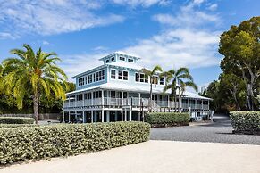 Dolphin Point Villas