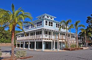 Dolphin Point Villas