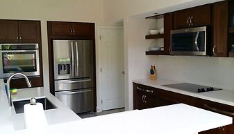 Dolphin Point Villas