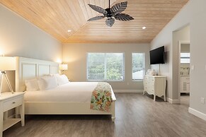 Dolphin Point Villas