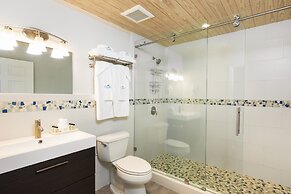 Dolphin Point Villas