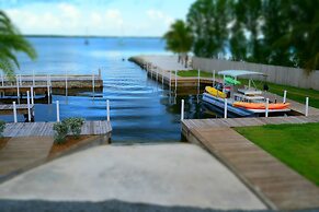 Dolphin Point Villas