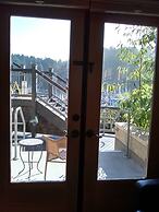 Noyo Harbor Inn Restaurant and Tavern