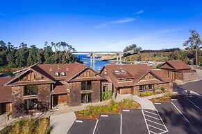 Noyo Harbor Inn Restaurant and Tavern