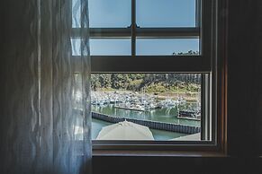 Noyo Harbor Inn Restaurant and Tavern