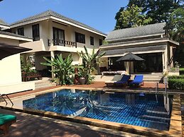 Phuchaofa Pool Villa