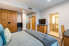 Distinction Christchurch Hotel