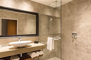 Distinction Christchurch Hotel