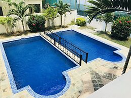 Villa Emax