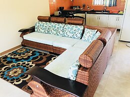 Villa Emax