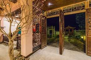 QuietYard YangshuoRiverside HolidayHotel