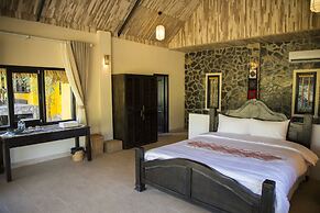 Mai Chau Sunrise Village