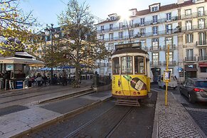 Bairro Alto Elegant by Homing