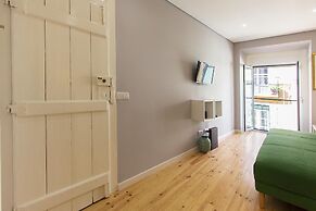 Bairro Alto Elegant by Homing