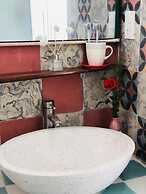 Golden Lantern Tam Thanh