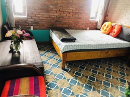 Golden Lantern Tam Thanh