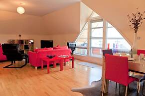 Toothbrush Apartments - Central Ipswich