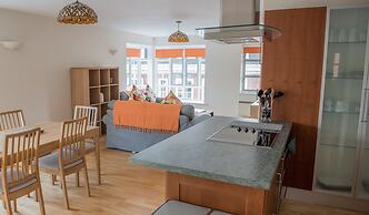 Toothbrush Apartments - Central Ipswich