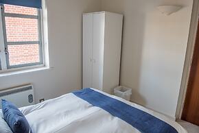 Toothbrush Apartments - Central Ipswich