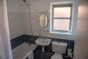Toothbrush Apartments - Central Ipswich