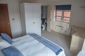 Toothbrush Apartments - Central Ipswich