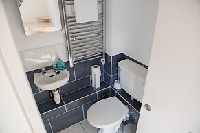 Toothbrush Apartments - Central Ipswich