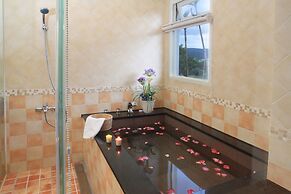 Spring Fountain Hotel