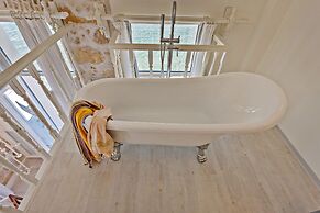 Thalassa Boutique Hotel - Adults Only