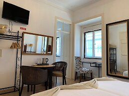 Discovery Apartment Estrela