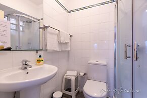 Discovery Apartment Estrela